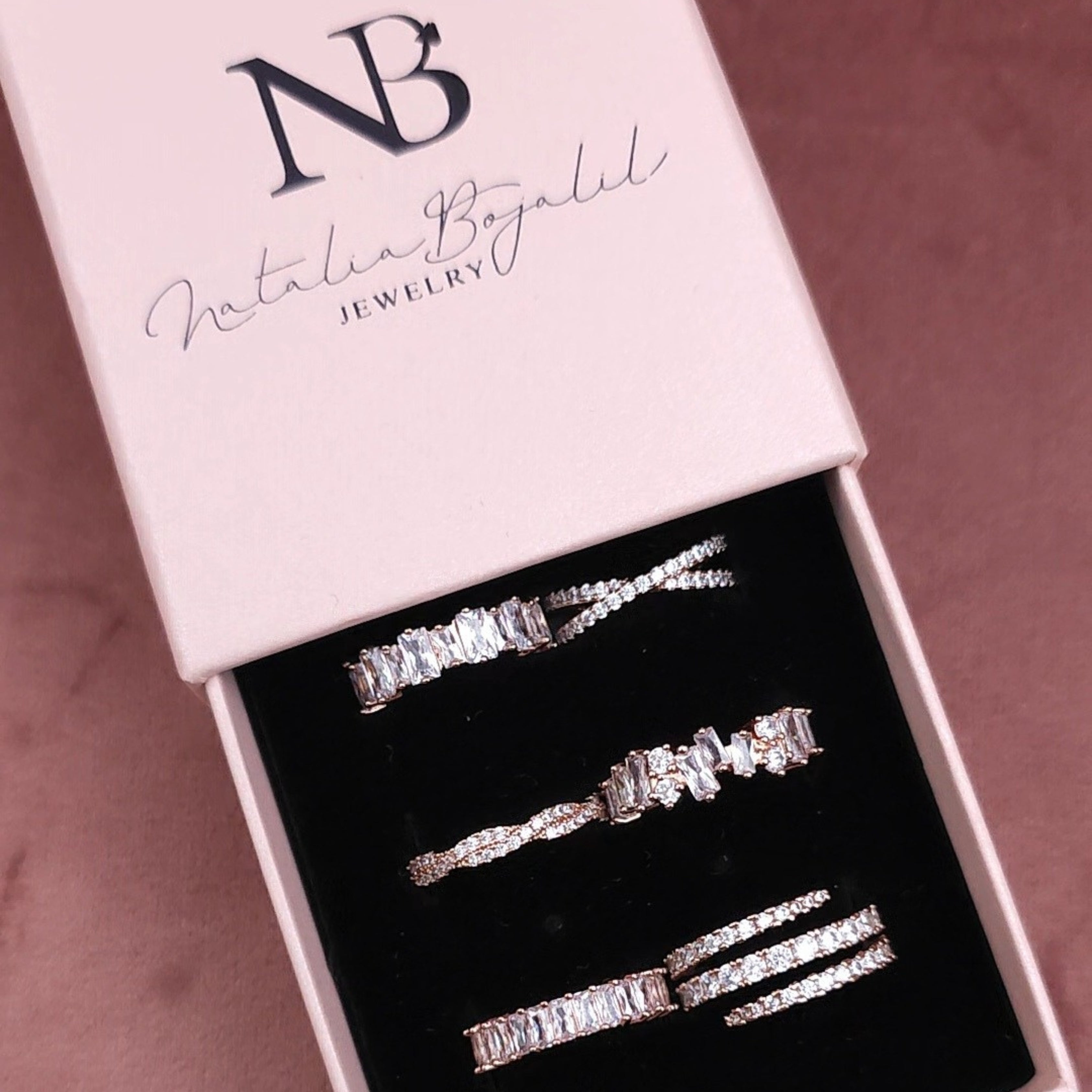 My love, Alia, Aveline, Nubia, Elea & Daphne