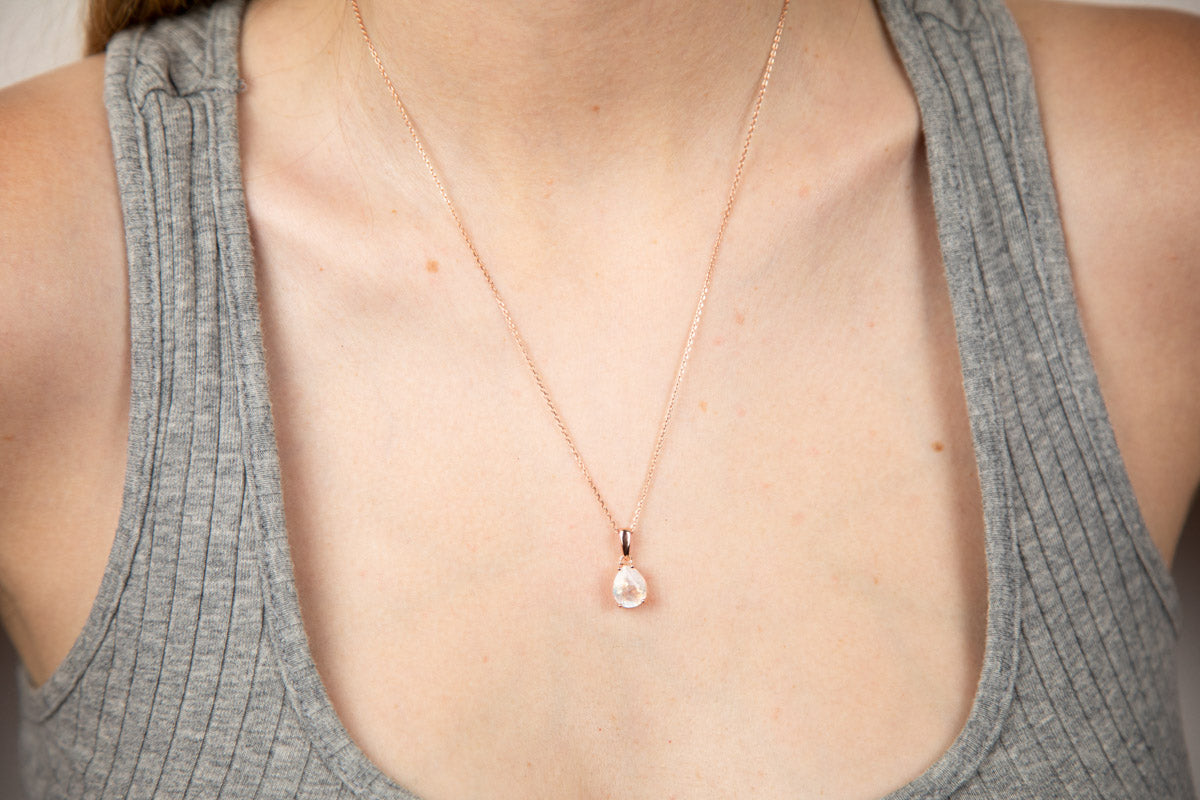 Afrodita Moonstone - Piedra Junio