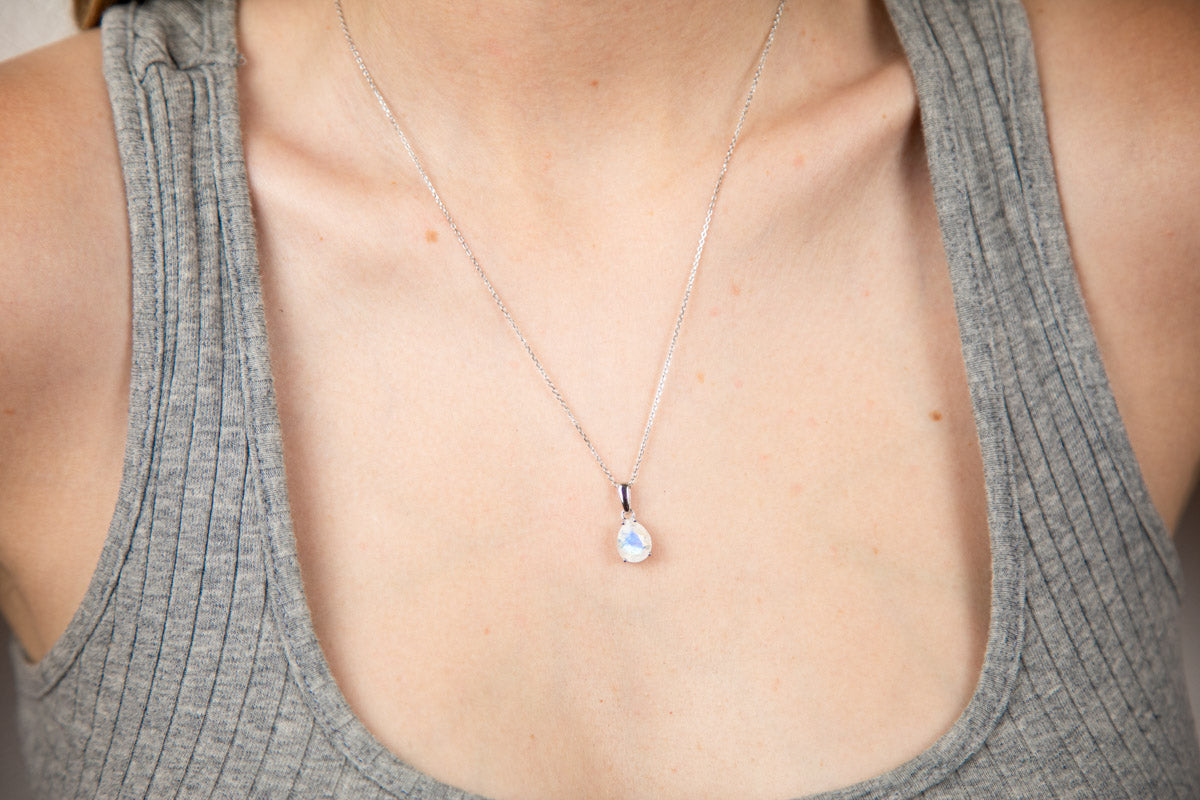 Afrodita Moonstone - Piedra Junio
