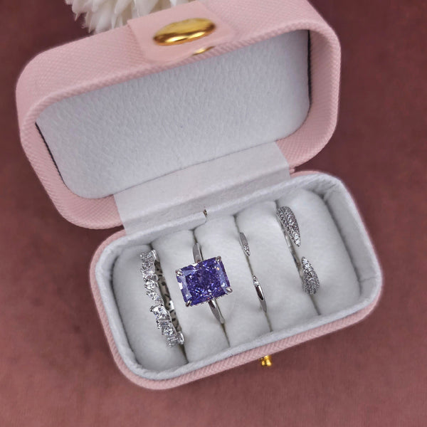Beltaine, Amalia lavender bluish, Syla & Antianira